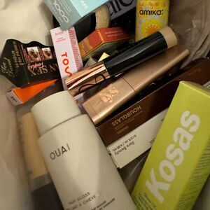 Sephora Makeup mystery bundle all full size products 
6 full size NEW